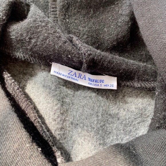 Animal Print Hoodie - Picture 3 of 6